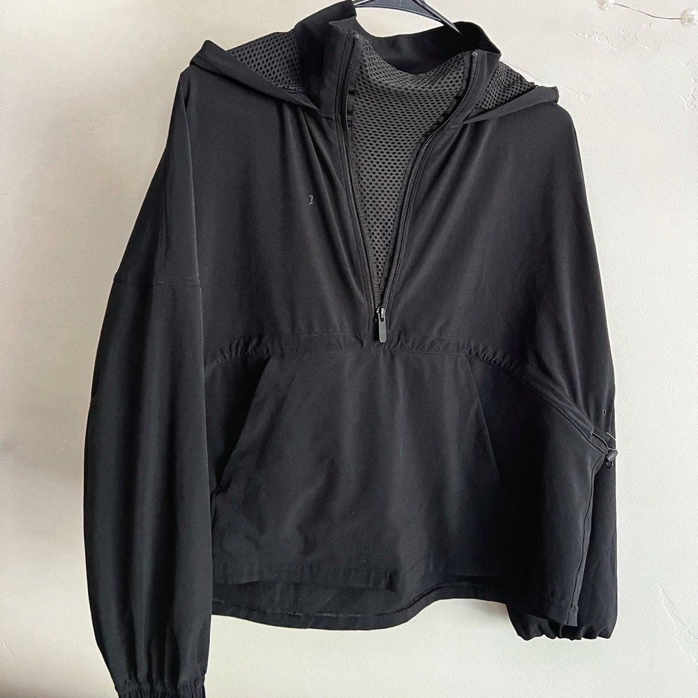 LULULEMON cropped jacket